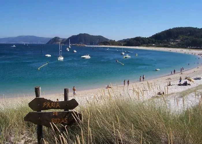 A Guaira, Fantastico Al Borde Del Mar Oia